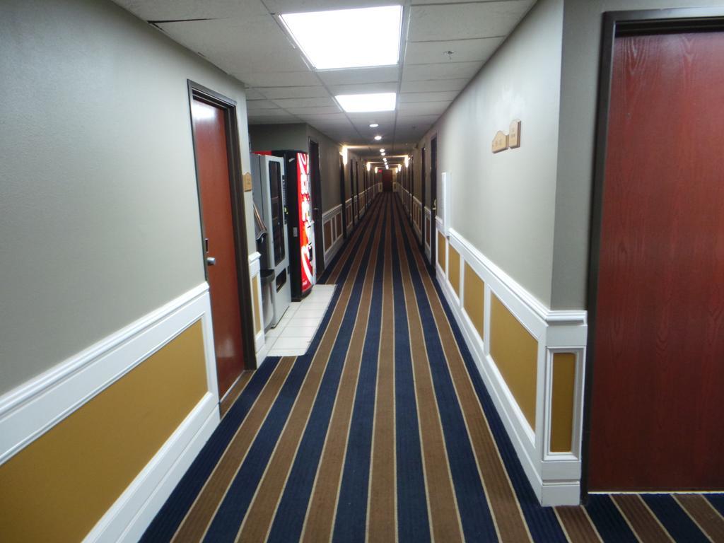 Hotel Baymont By Wyndham Cordele Extérieur photo